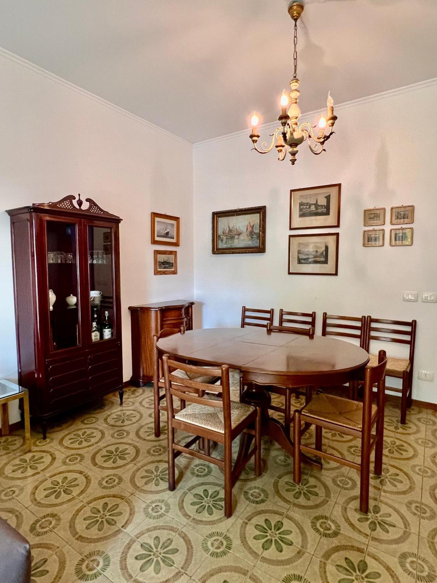 Betti 21 Apartment *